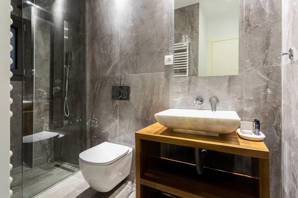 Sublime 1Br Apartment In Koukaki By Upstreet เอเธนส์ ภายนอก รูปภาพ